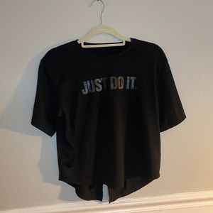 Nike workout t-shirt !